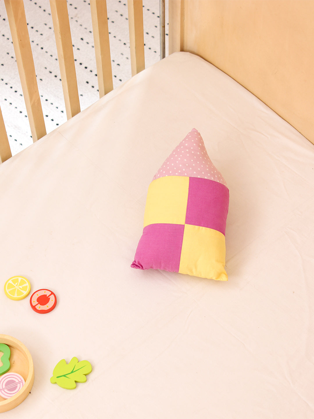 Sweat Home Shaped Cushion (Pink)