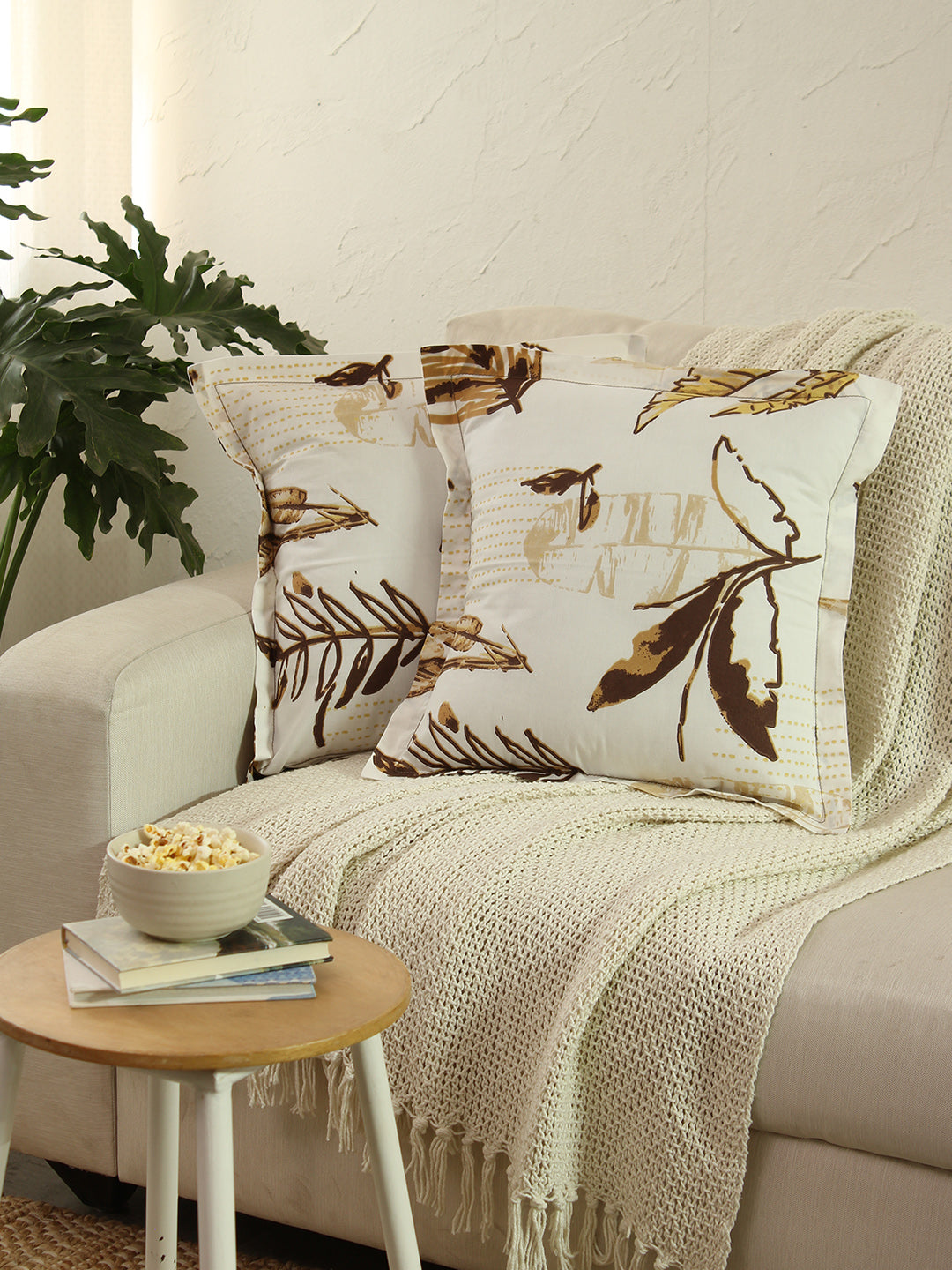 Vanam Cushion Cover (Brown)