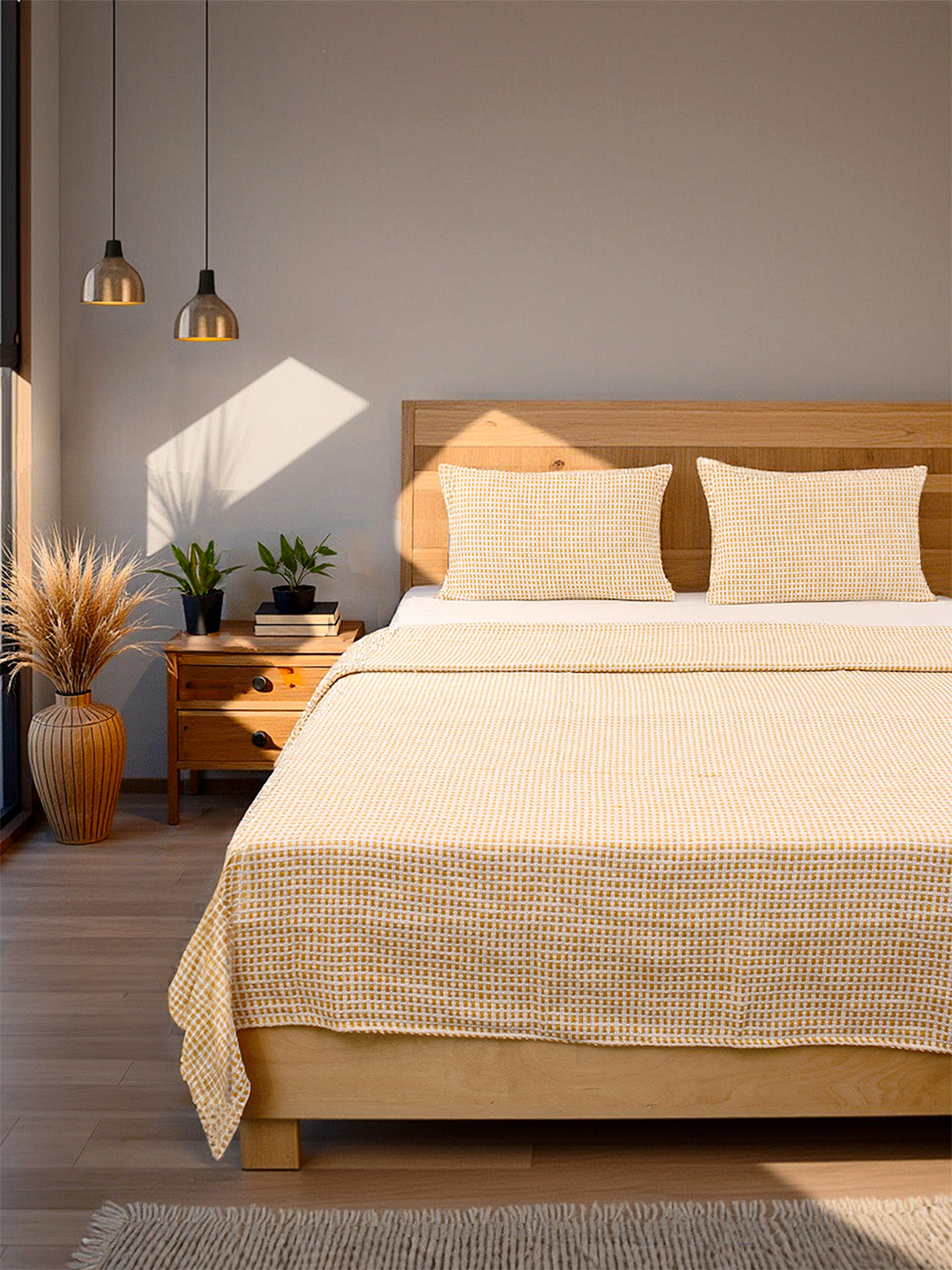 Girnar Double Bedcover (Yellow)