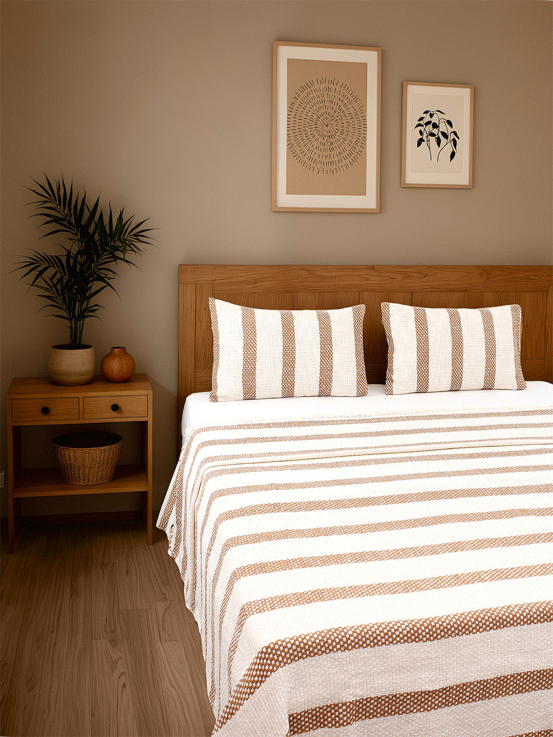 Shivalik Double Bedcover (Brown)