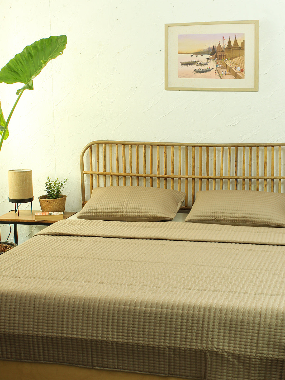 Periyar 1 Double Bedcover 2 Pillow Covers (Beige)