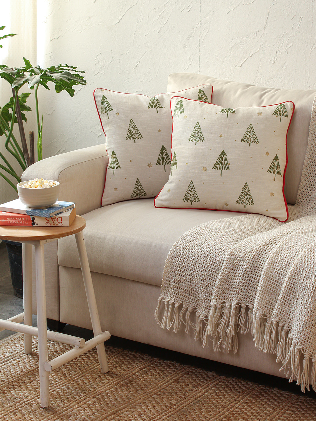 Sparkling Tree - Set of 2 Cushion Covers (Green) - Medium