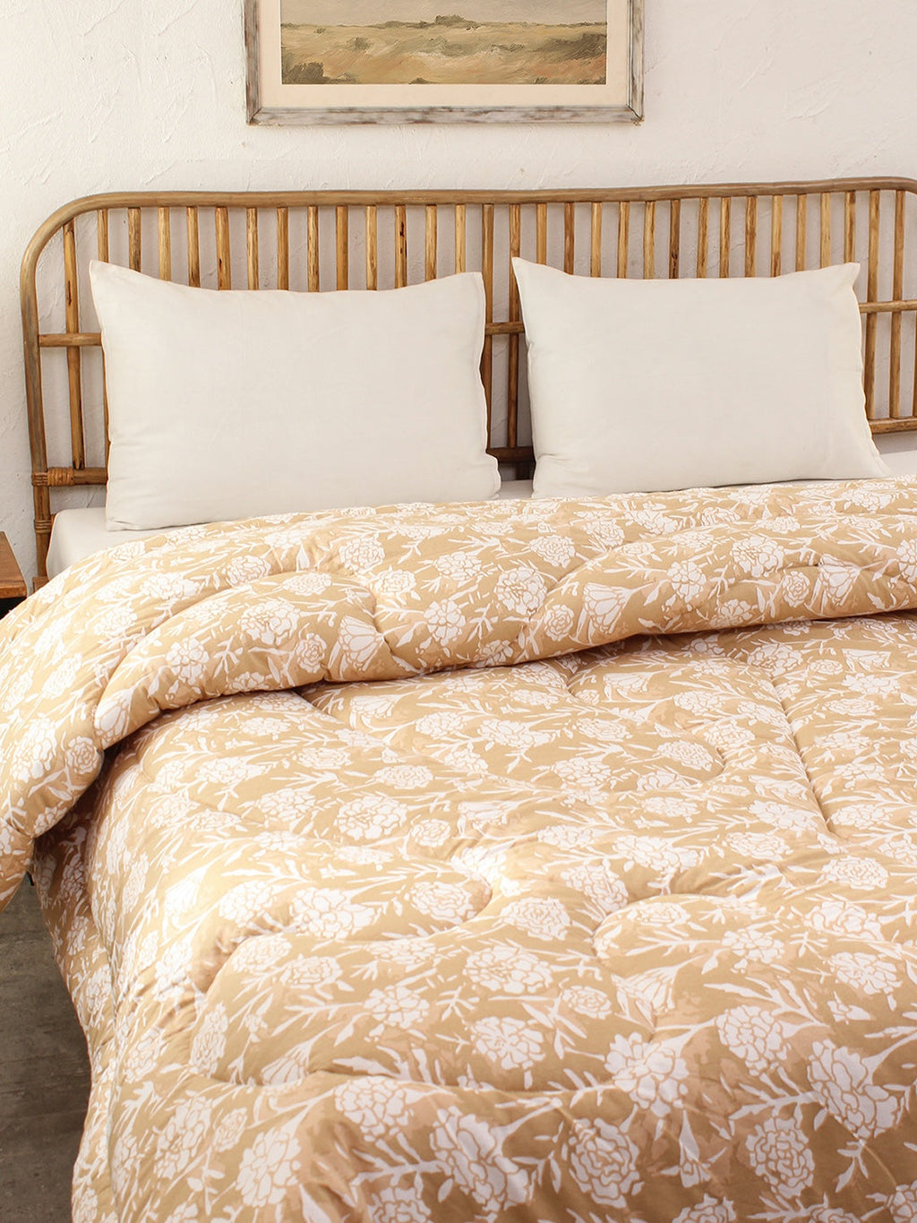 Genda Phool Comforter (Beige)