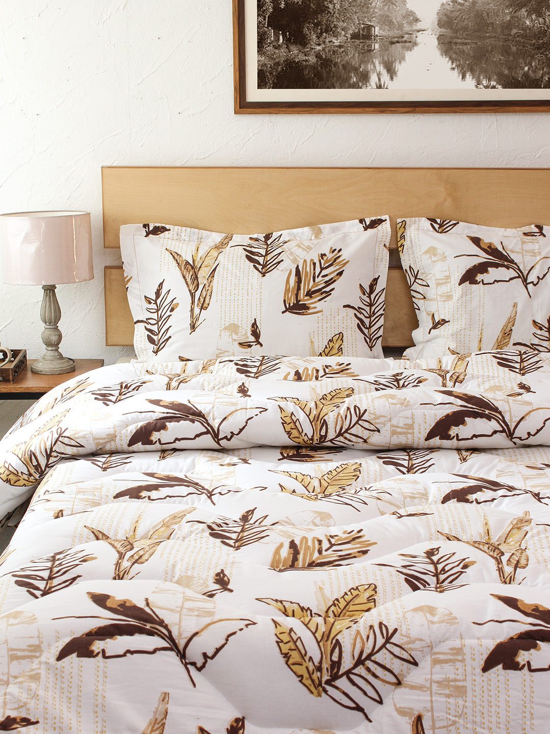 Vanam Comforter Brown