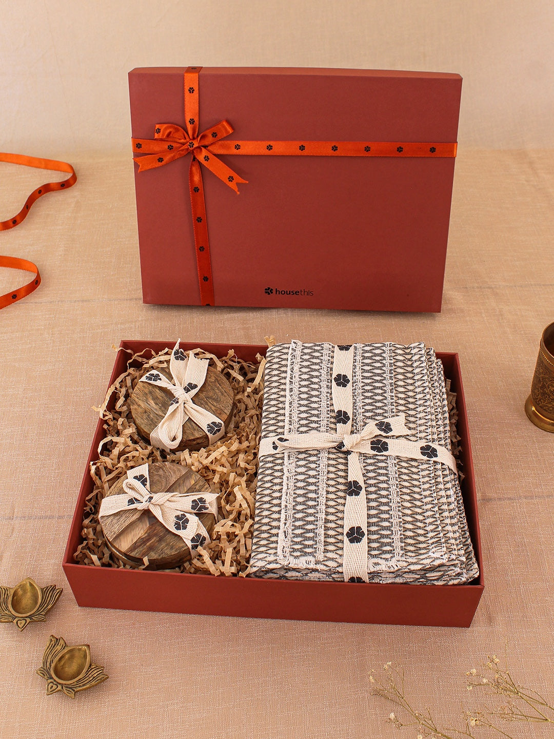 Majuli Coaster & Hammock Placemat Gift Box (Beige)