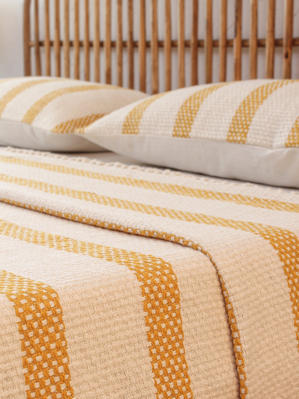 Shivalik Double Bedcover (Yellow)