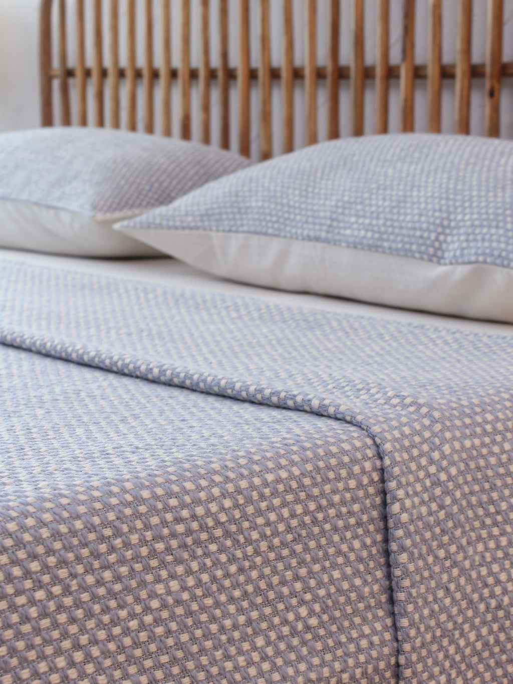 Vindhya Double Bedcover (Light Blue)