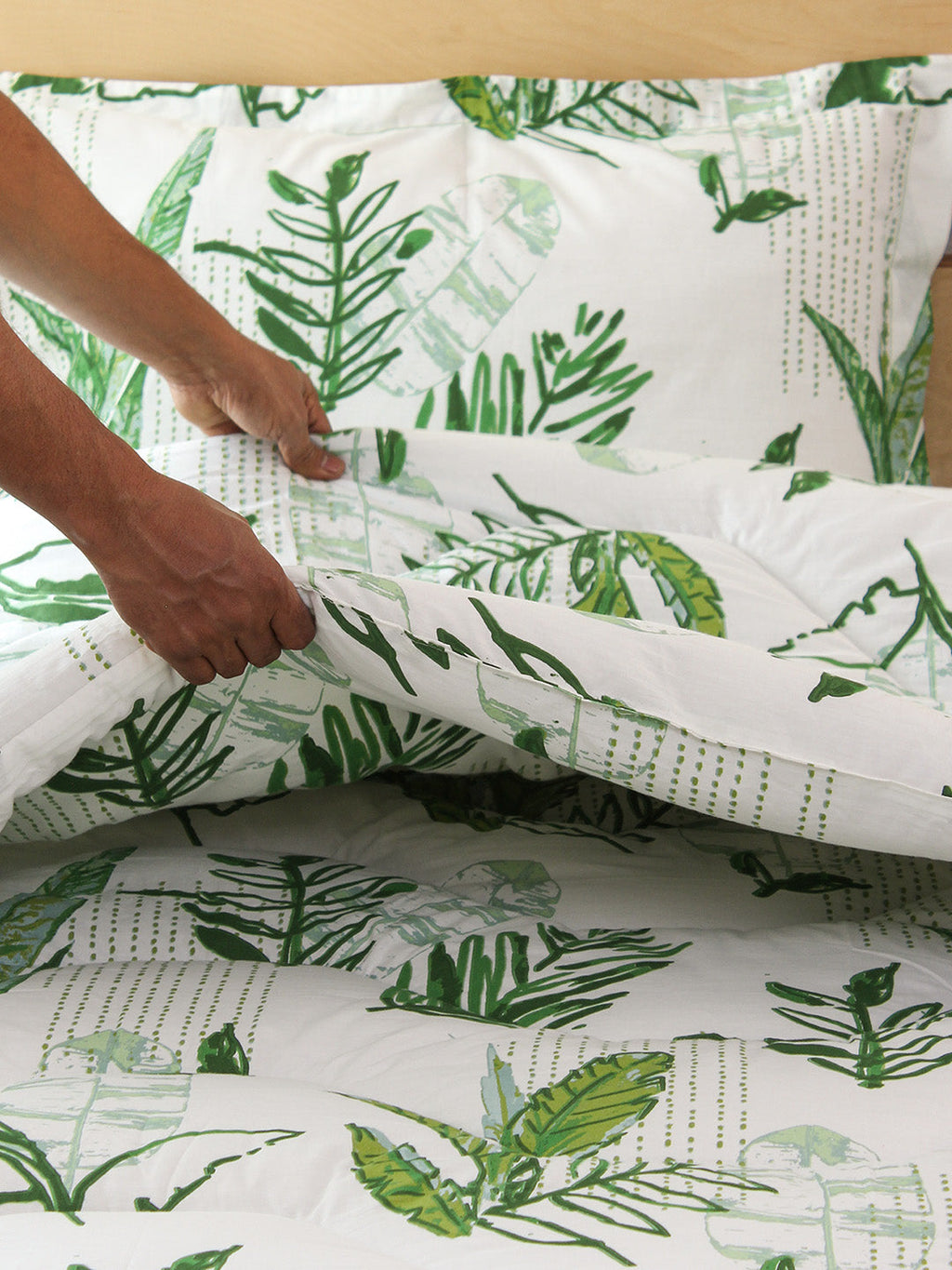 Vanam Green Comforter (Single)