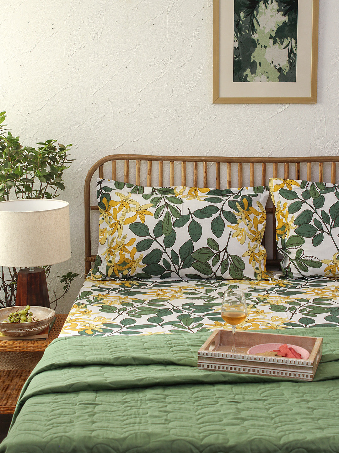 Moringa Green Fitted Sheet with Pillow Cover