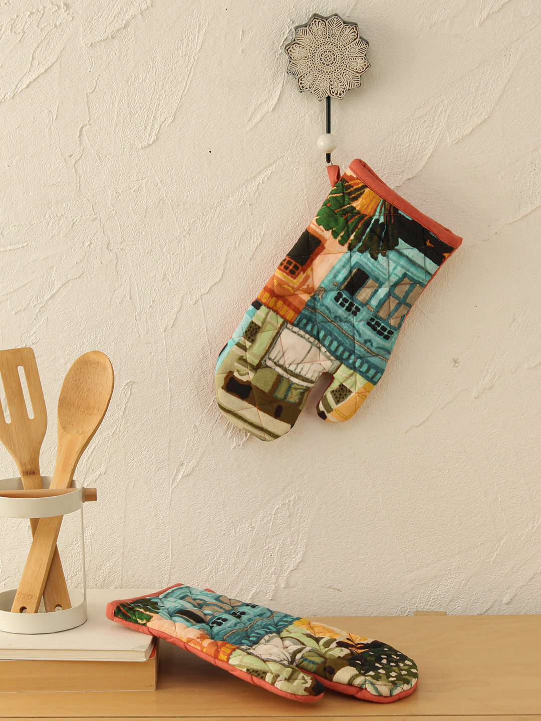 The Shophouses Gloves (Multi)