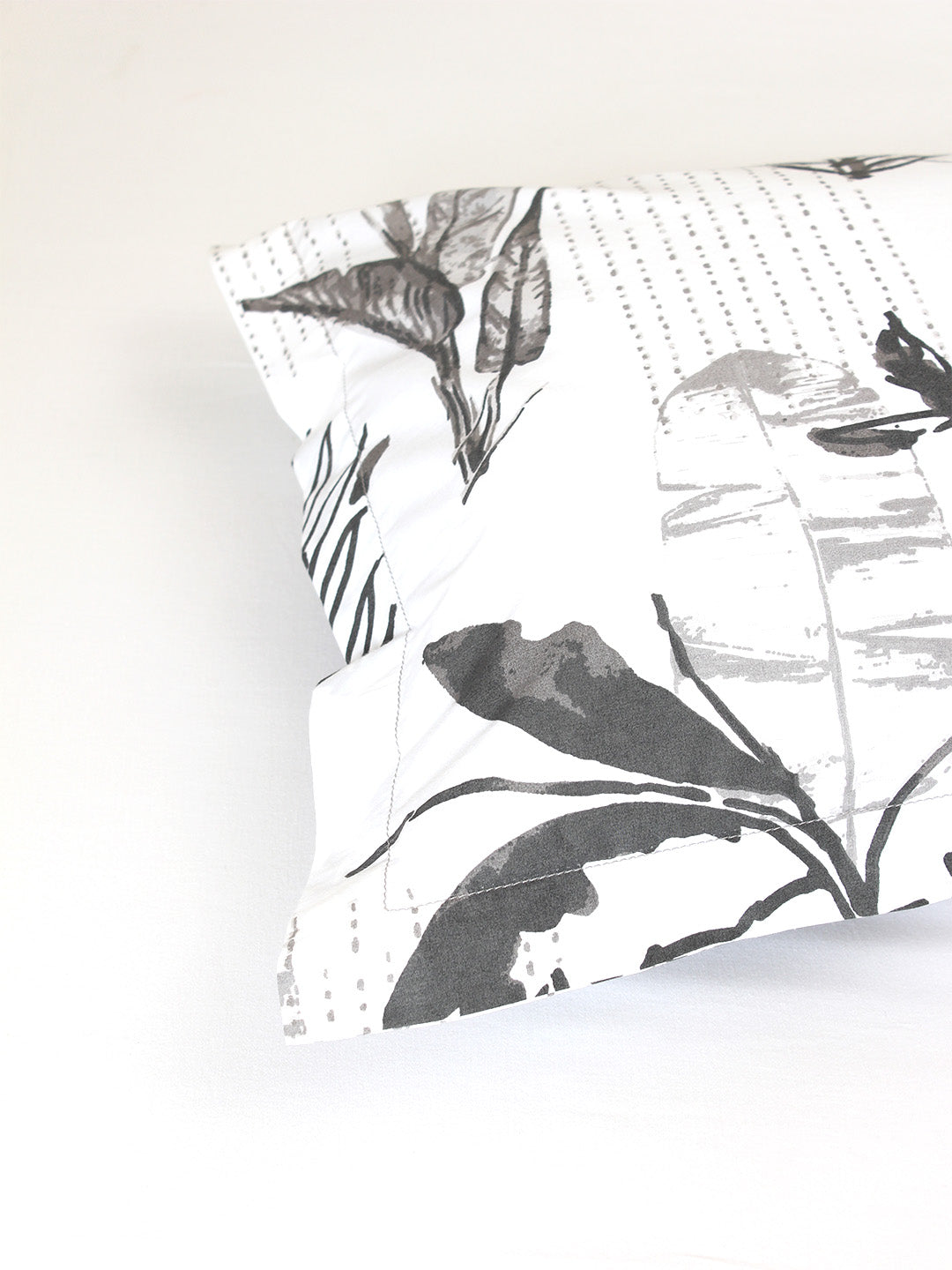 Vanam Grey Pillow Cover