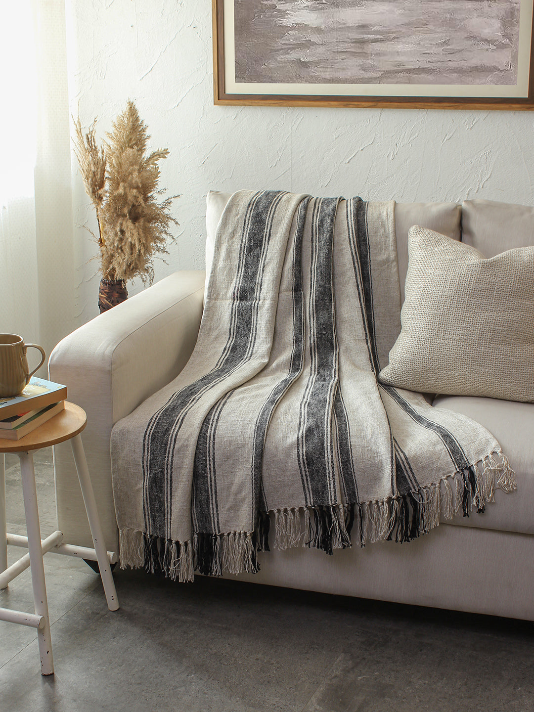 Satpura Throw - Black/Natural
